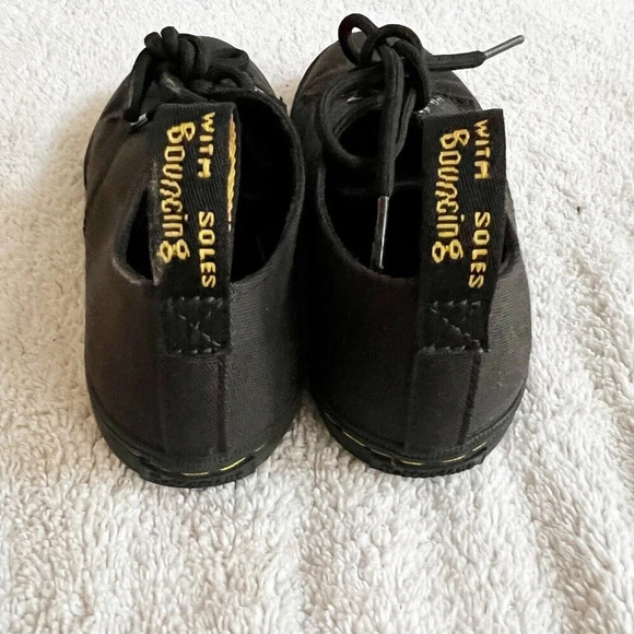 Dr. Doc Martens Kids Unisex 13 Black Santanita J Canvas Shoes Sneakers Lace Up - Picture 4 of 12
